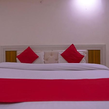 Oyo Flagship 79289 Hotel Grand Keshav 加济阿巴德 外观 照片