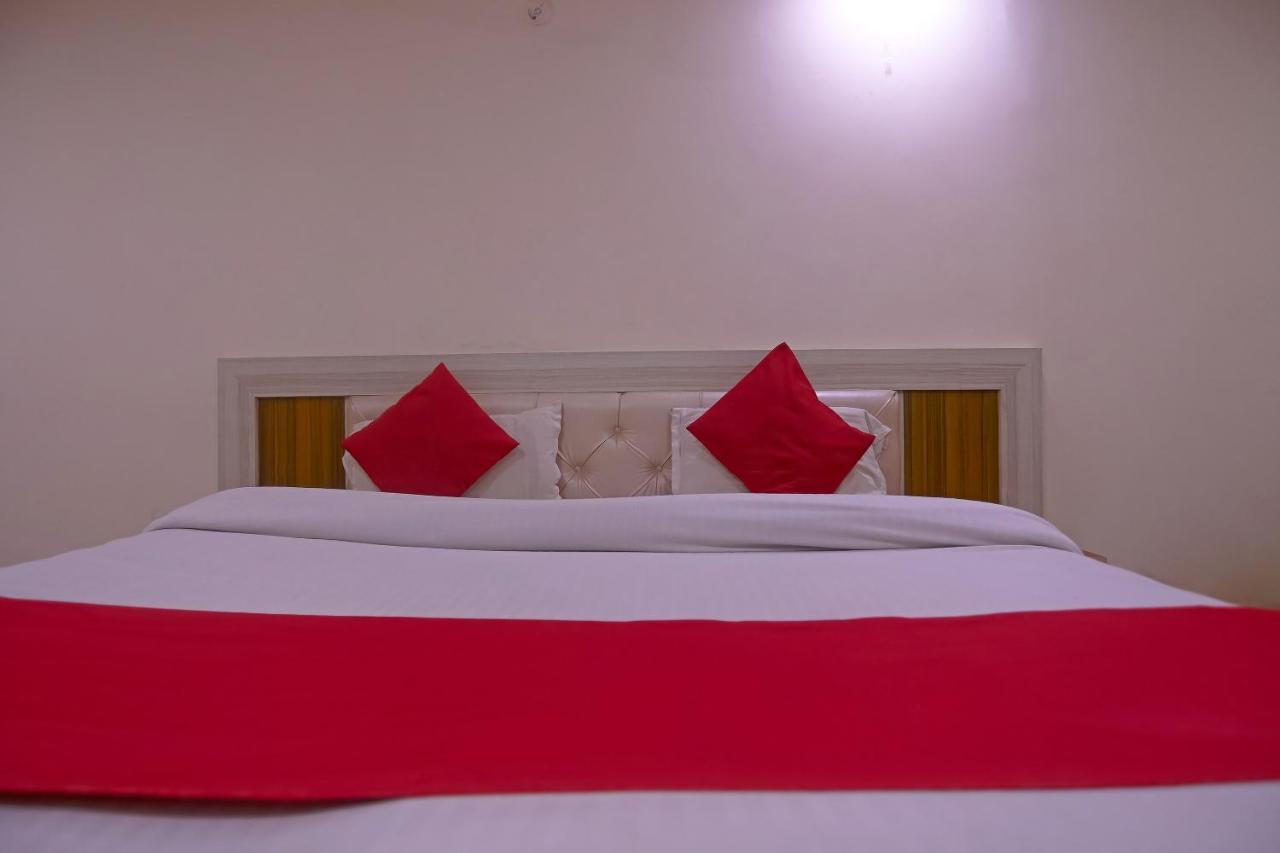 Oyo Flagship 79289 Hotel Grand Keshav 加济阿巴德 外观 照片