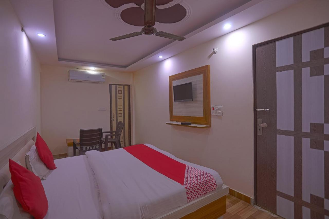 Oyo Flagship 79289 Hotel Grand Keshav 加济阿巴德 外观 照片
