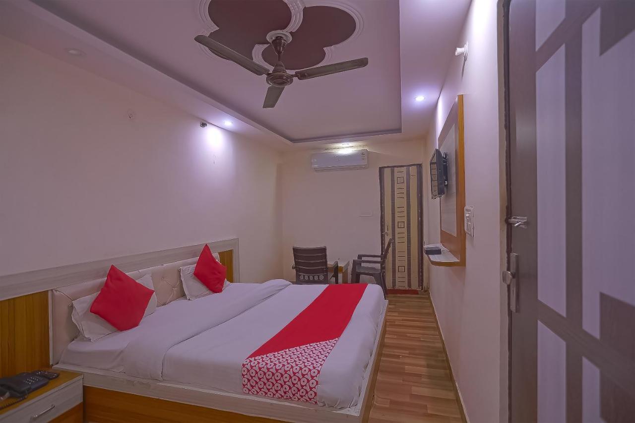 Oyo Flagship 79289 Hotel Grand Keshav 加济阿巴德 外观 照片