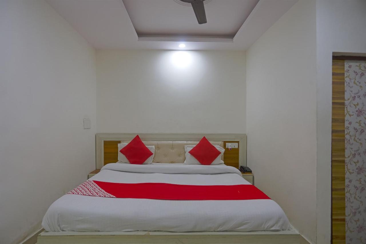 Oyo Flagship 79289 Hotel Grand Keshav 加济阿巴德 外观 照片